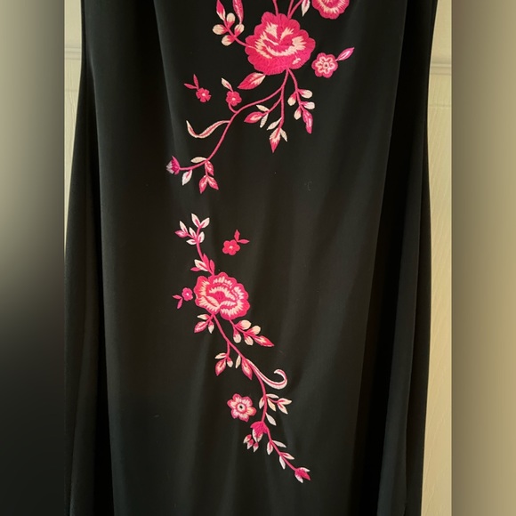 Arianna/Rachel Kaye gorgeous sleeveless gown w amazing embroidery. Size 6. - Picture 4 of 11